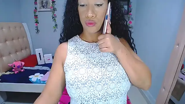 DelysyHot online show from April 7, 2026, 2:01 am