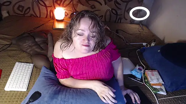 Snapshot of MiniNatalie chatting on January 25, 2025, 4:03 pm MiniNatalie online show from January 25, 2025, 4:03 pm