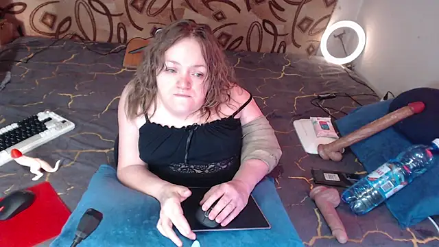 Snapshot of MiniNatalie chatting on February 21, 2025, 10:39 am MiniNatalie online show from February 21, 2025, 10:39 am