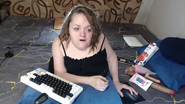 Snapshot of MiniNatalie chatting on February 24, 2025, 6:26 pm MiniNatalie online show from February 24, 2025, 6:26 pm