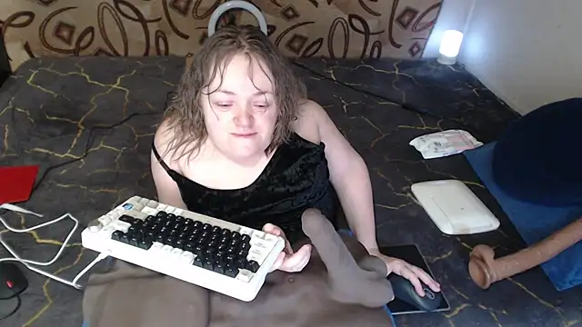 Snapshot of MiniNatalie chatting on March 17, 2025, 1:03 am MiniNatalie online show from March 17, 2025, 1:03 am