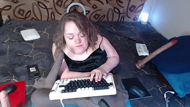 Snapshot of MiniNatalie chatting on March 19, 2025, 2:59 am MiniNatalie online show from March 19, 2025, 2:59 am