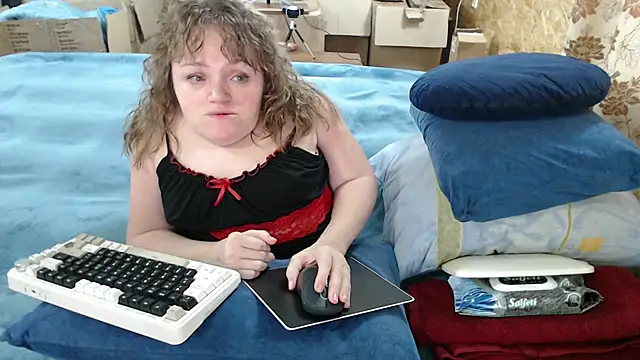 Snapshot of MiniNatalie chatting on September 9, 2025, 4:34 am MiniNatalie online show from September 9, 2025, 4:34 am