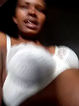 Snapshot of Dollie94 chatting on September 17, 2025, 11:45 am Dollie94 online show from September 17, 2025, 11:45 am