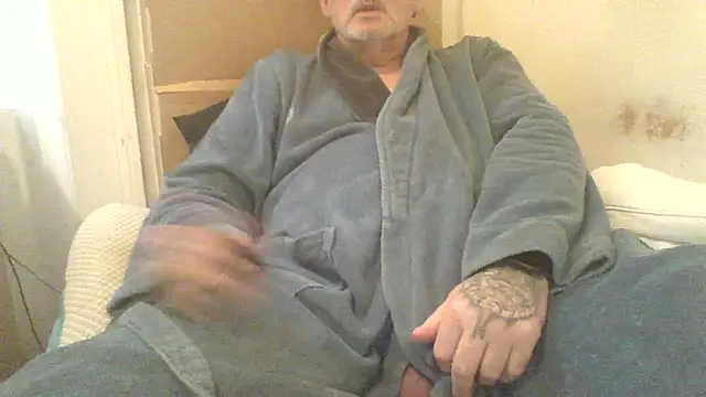 oldenglishguy online show from October 26, 2025, 3:07 pm