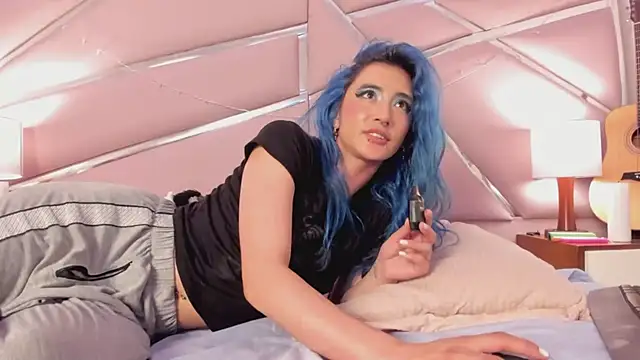 Snapshot of Lunapage chatting on February 21, 2025, 7:21 pm Lunapage online show from February 21, 2025, 7:21 pm