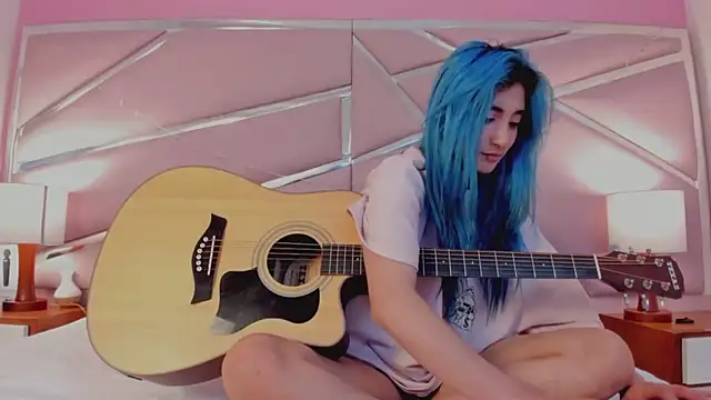 Snapshot of Lunapage chatting on March 13, 2025, 7:17 pm Lunapage online show from March 13, 2025, 7:17 pm