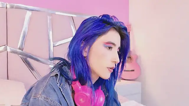 Snapshot of Lunapage chatting on September 16, 2025, 8:10 pm Lunapage online show from September 16, 2025, 8:10 pm