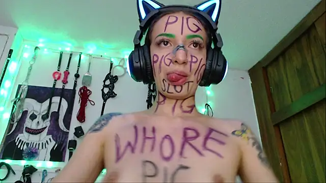 Snapshot of Eloise-brown chatting on March 9, 2025, 1:56 am Eloise-brown online show from March 9, 2025, 1:56 am