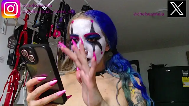 Snapshot of Eloise-brown chatting on September 19, 2025, 9:11 am Eloise-brown online show from September 19, 2025, 9:11 am