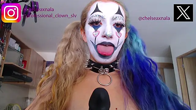 Snapshot of Eloise-brown chatting on September 30, 2025, 6:46 pm Eloise-brown online show from September 30, 2025, 6:46 pm