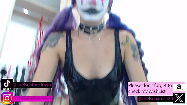 Snapshot of Eloise-brown chatting on November 5, 2025, 3:28 am Eloise-brown online show from November 5, 2025, 3:28 am