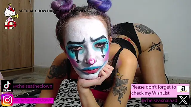 Snapshot of Eloise-brown chatting on November 18, 2025, 8:08 am Eloise-brown online show from November 18, 2025, 8:08 am