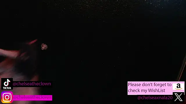 Snapshot of Eloise-brown chatting on January 8, 2026, 2:41 pm Eloise-brown online show from January 8, 2026, 2:41 pm