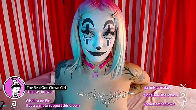 Snapshot of Eloise-brown chatting on July 19, 2026, 4:44 pm Eloise-brown online show from July 19, 2026, 4:44 pm