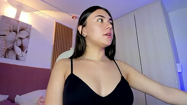 mia nevaeh online show from March 20, 2026, 5:40 pm