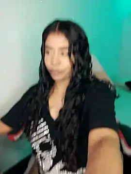 Fanny Klean online show from November 3, 2025, 5:20 am