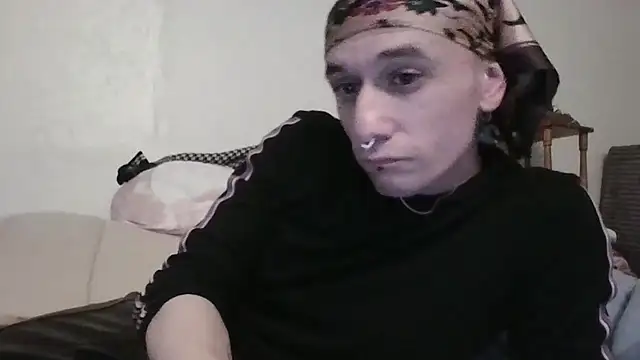 gabelove369 online show from April 18, 2026, 1:37 pm