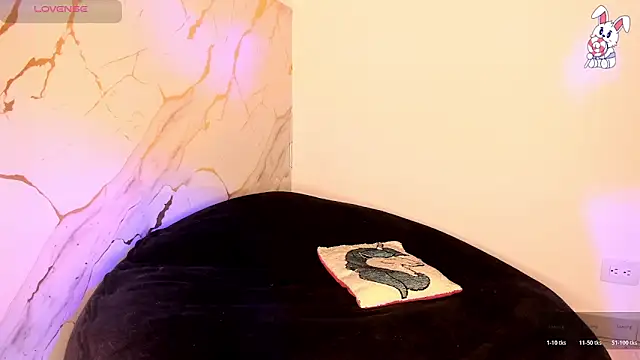  noahjones online show from February 9, 2026, 2:21 pm