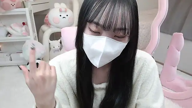 Snapshot of momo_room chatting on December 15, 2024, 11:01 am momo room online show from December 15, 2024, 11:01 am