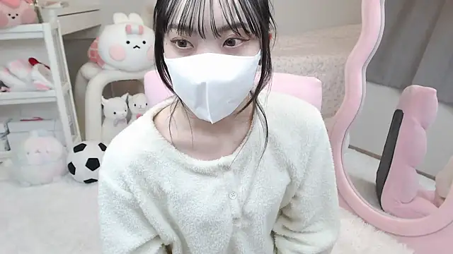 Snapshot of momo_room chatting on December 28, 2024, 12:03 pm momo room online show from December 28, 2024, 12:03 pm