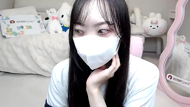 Snapshot of momo_room chatting on September 28, 2025, 6:41 am momo room online show from September 28, 2025, 6:41 am