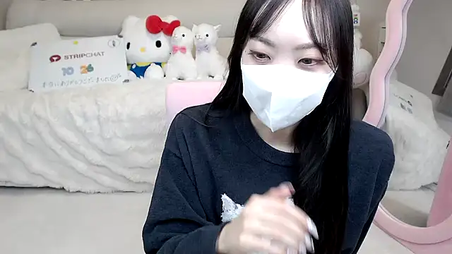 Snapshot of momo_room chatting on October 26, 2025, 6:08 am momo room online show from October 26, 2025, 6:08 am