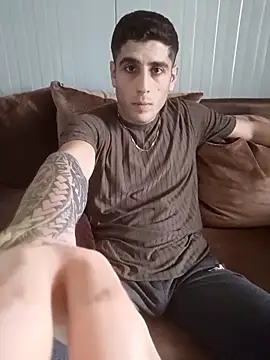 arenn1997 online show from March 25, 2026, 12:11 pm