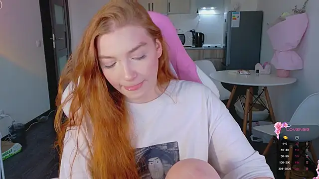 Snapshot of cinnabon_girls chatting on March 14, 2026, 3:17 pm cinnabon girls online show from March 14, 2026, 3:17 pm