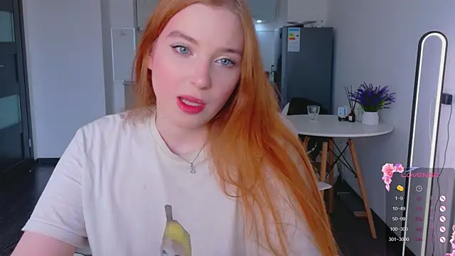 Snapshot of cinnabon_girls chatting on March 31, 2026, 12:05 pm cinnabon girls online show from March 31, 2026, 12:05 pm