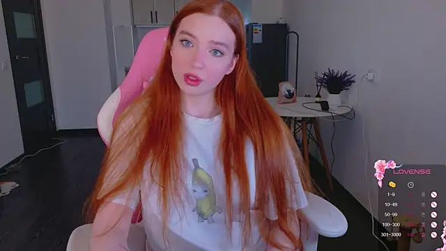 Snapshot of cinnabon_girls chatting on April 16, 2026, 4:41 pm cinnabon girls online show from April 16, 2026, 4:41 pm