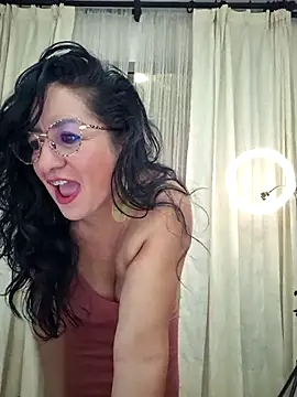 Snapshot of viollett_28 chatting on June 26, 2026, 11:53 pm viollett 28 online show from June 26, 2026, 11:53 pm
