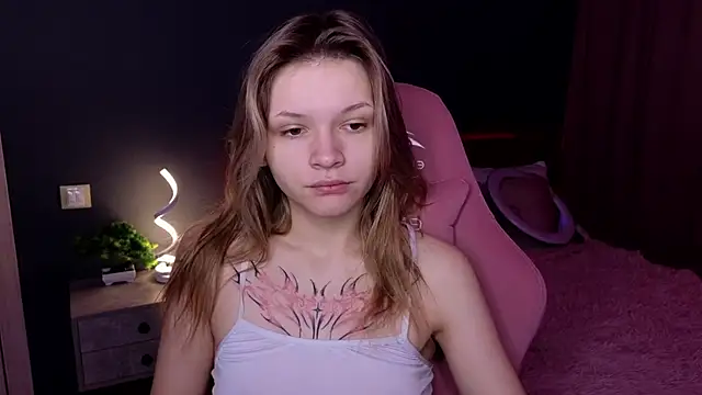 LitaBrom online show from February 7, 2025, 1:04 am