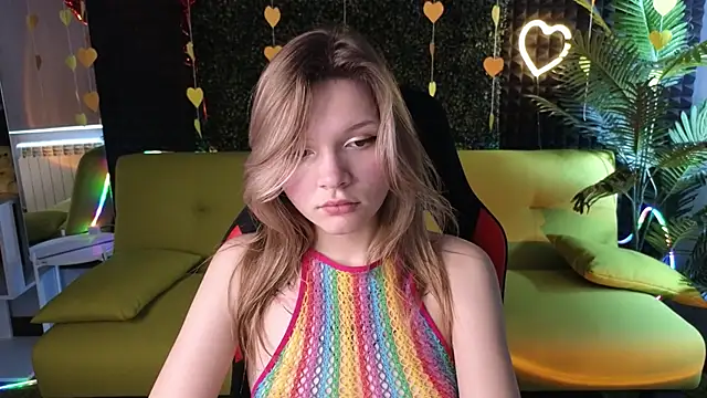 LitaBrom online show from February 20, 2025, 4:18 am