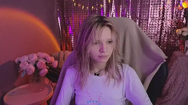 LitaBrom online show from March 5, 2026, 10:44 am