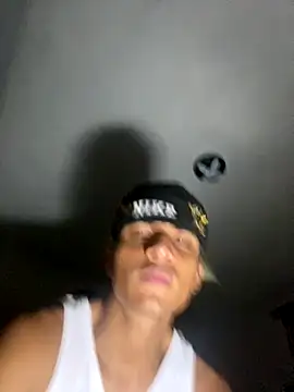 Snapshot of Blackk6889 chatting on October 19, 2025, 6:47 am Blackk6889 online show from October 19, 2025, 6:47 am