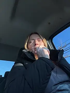 lezbean24 online show from January 18, 2026, 9:29 pm