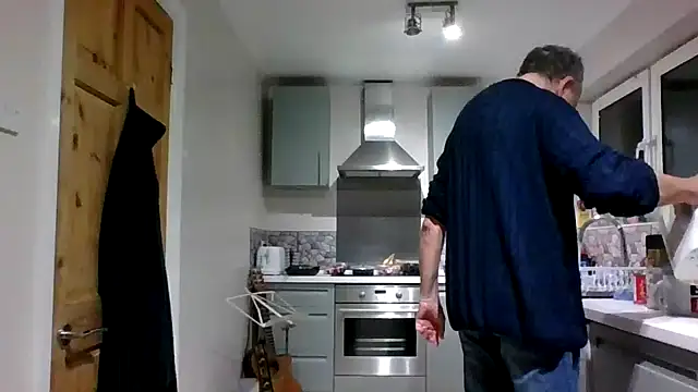 jimmybenido online show from December 19, 2024, 5:18 pm