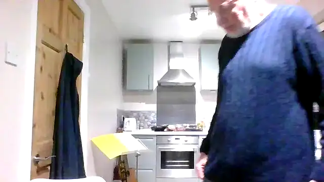 jimmybenido online show from December 24, 2024, 5:13 pm