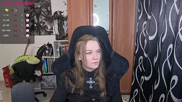 Snapshot of stellablondy chatting on June 18, 2026, 1:48 pm stellablondy online show from June 18, 2026, 1:48 pm