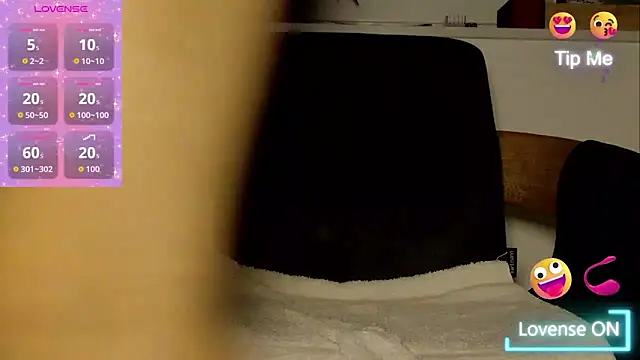 Snapshot of SUEPER_2019 chatting on October 16, 2025, 5:03 pm SUEPER 2019 online show from October 16, 2025, 5:03 pm