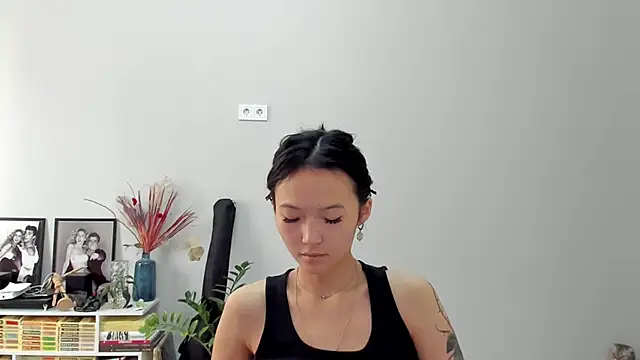 ailey chao online show from December 4, 2025, 3:05 am