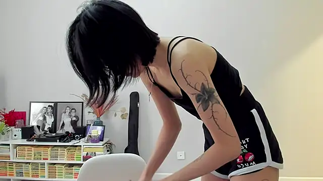 ailey chao online show from February 9, 2026, 3:32 am