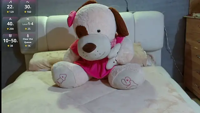 italagomez  online show from April 9, 2026, 12:43 am