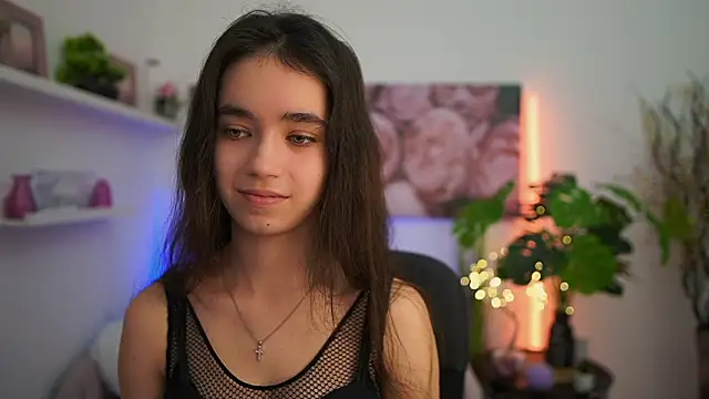 Gia Paige18 online show from February 6, 2026, 7:28 pm