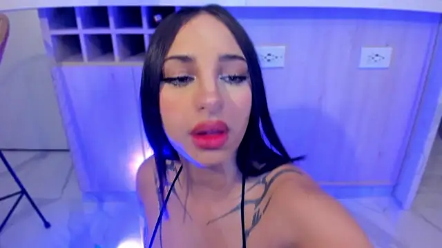 Snapshot of MelodyAdamss chatting on September 26, 2025, 12:03 am MelodyAdamss online show from September 26, 2025, 12:03 am