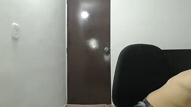 dimitriquiet05 online show from December 27, 2024, 5:09 am