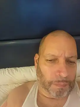 Just2much online show from April 30, 2026, 7:53 pm