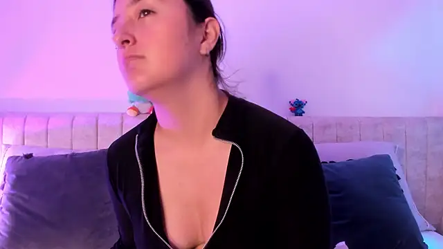 Snapshot of Kathia_Morelli chatting on February 13, 2025, 11:39 am Kathia Morelli online show from February 13, 2025, 11:39 am