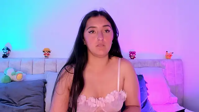 Snapshot of Kathia_Morelli chatting on March 4, 2025, 2:42 pm Kathia Morelli online show from March 4, 2025, 2:42 pm